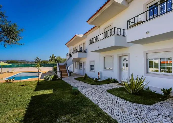 Stunning 1-Bed Apartment In Olhos De Agua